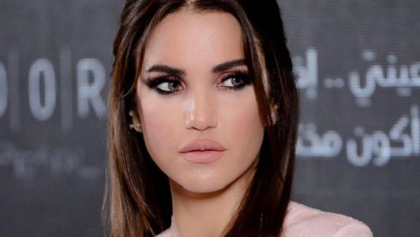 الفنانة التونسية درة