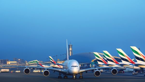طيران الإمارات