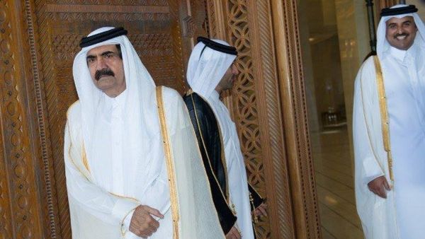 امير قطر ووالده 