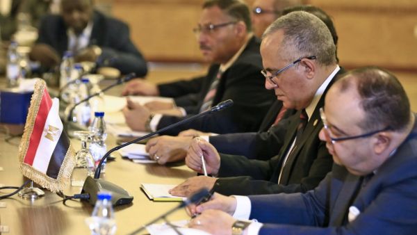 Egyptian Water Resources Minister Mohamed Abdel Aati (2nd R) participates with a delegation in the "Renaissance Dam" trilateral negotiations with his Sudanese and Ethiopian counterparts (unseen) in the Sudanese capital Khartoum on October 4, 2019. (AFP/ File Photo)