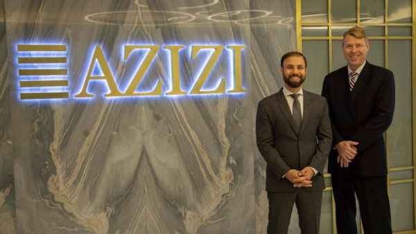 فرهاد عزيزي، الرئيس التنفيذي لشركة عزيزي للتطوير العقاري , ميكا تويفولا، المدير المالي لشركة عزيزي للتطوير العقاري فرهاد عزيزي، الرئيس التنفيذي لشركة عزيزي للتطوير العقاري , ميكا تويفولا، المدير المالي لشركة عزيزي للتطوير العقاري