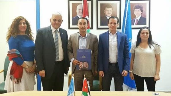 خلال الحدث