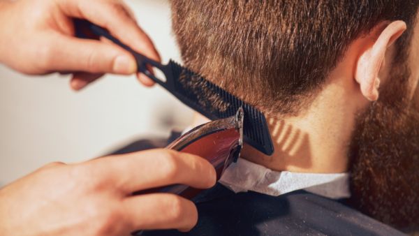 الحرص على الجروح حتى لو خدش بسيط والمسارعة في تطهيره وغسل الأيدي جيدا بالماء