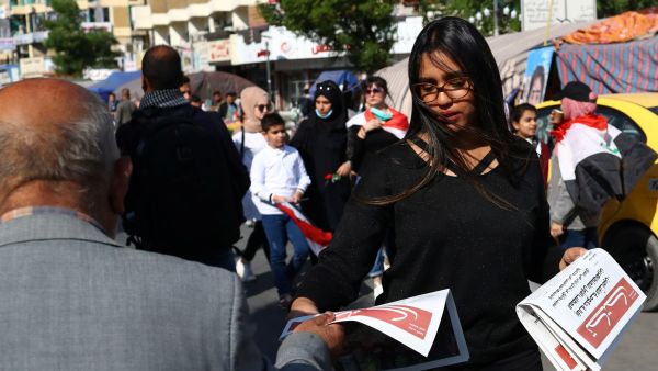تكتك  جريدة يصدرها ويطبعها محتجون مناهضون للحكومة العراقية