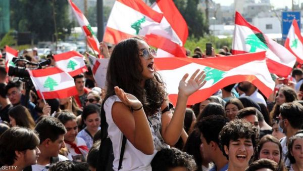 بري وهو احد المتهمين بالفساد وتسهيل الصفقات المشبوهة لزوجته 