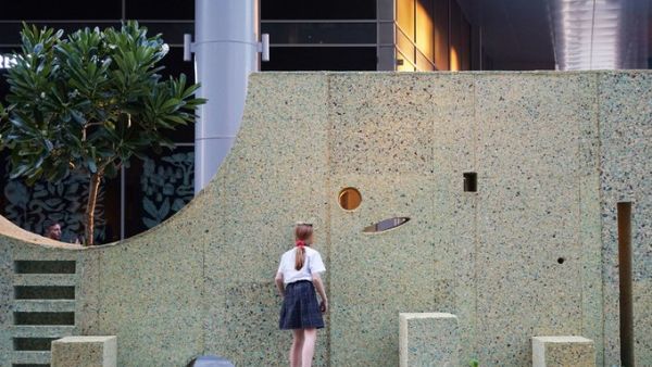 WAL(L)TZ is an interactive wall installation made of recycled (Twitter)