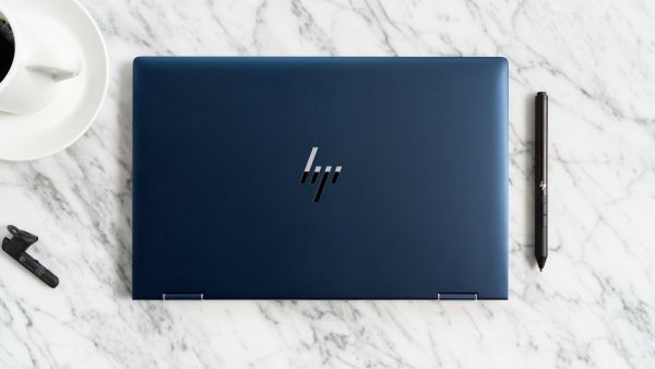 كمبيوتر HP Elite Dragonfly كمبيوتر HP Elite Dragonfly