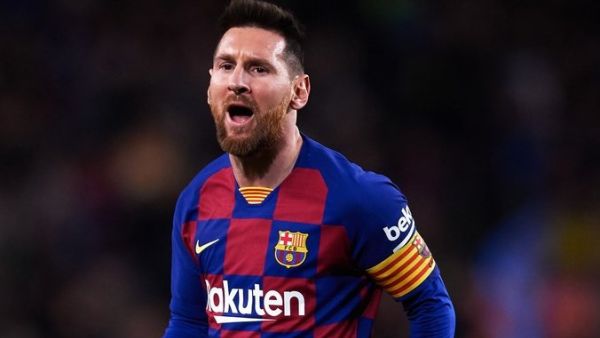 ميسي يواصل التألق