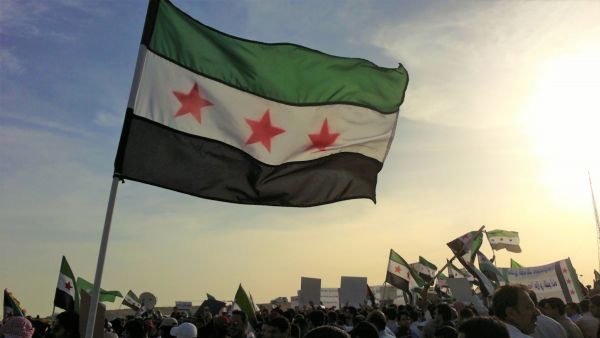 دعم المعارضة للعملية التركية 