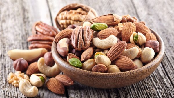 لمكسرات والبذور يمكن أن يساعدك على إنقاص الوزن
