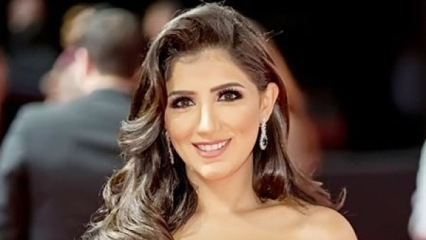 الممثلة مي عمر 