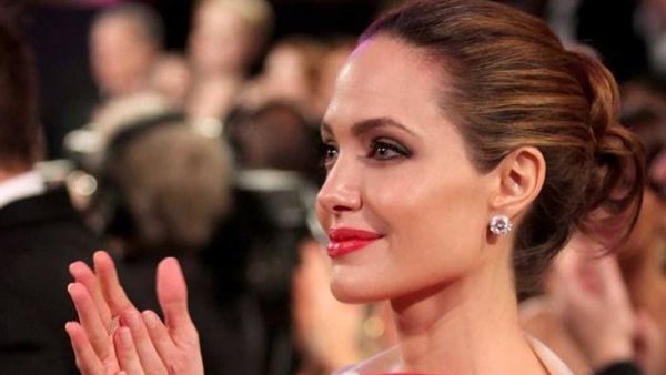 Fouz Alshatti looked very similar to actress Angelina Jolie