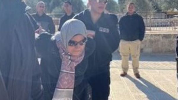 Israeli Forces Arrest 4 Palestinian Women at Al-Aqsa Mosque (Twitter)