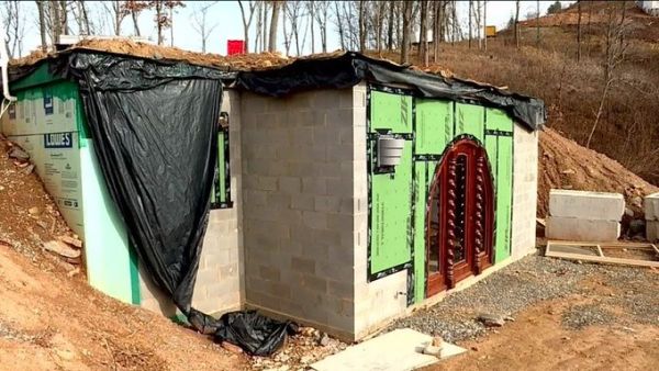 Lord of The Rings' fans build themed AirBnb in NC (Twitter)