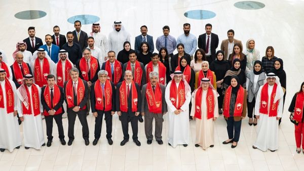 Representatives from Seef Properties celebrate the Kingdom of Bahrain’s National Day