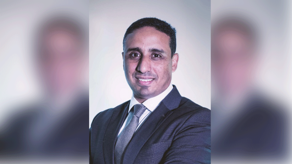 محمد راغب، المدير التنفيذي لقسم الهندسة في شركة عزيزي للتطوير عزيزي للتطوير العقاري تضاعف جهودها في عمليات مراقبة الجودة