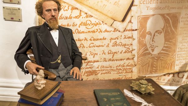 Charles Dickens (Shutterstock)