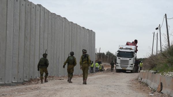 الجدار الفاصلالدليل الاكبر على عنصرية اسرائيل