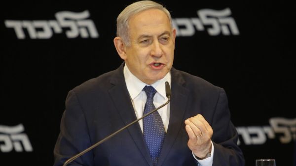 Israeli Prime Minister Benjamin Netanyahu speaks at a press conference regarding his intention to file a request to the Knesset for immunity from prosecution, in Jerusalem on January 1, 2020. GIL COHEN-MAGEN / AFP