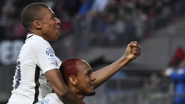 صورة أرشيفية لفابينيو ومبابي صورة أرشيفية لفابينيو ومبابي