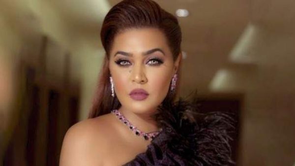 الفنانة وعد