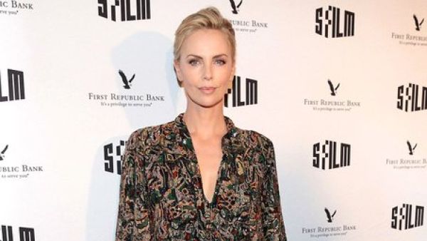 Charlize Theron   (Twitter)