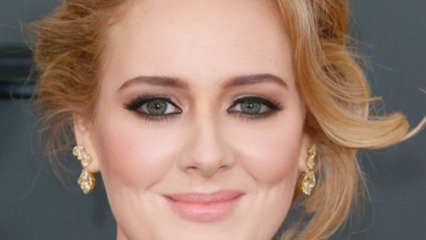 Adele  (Twitter)