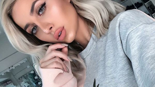 مودل روز مودل روز