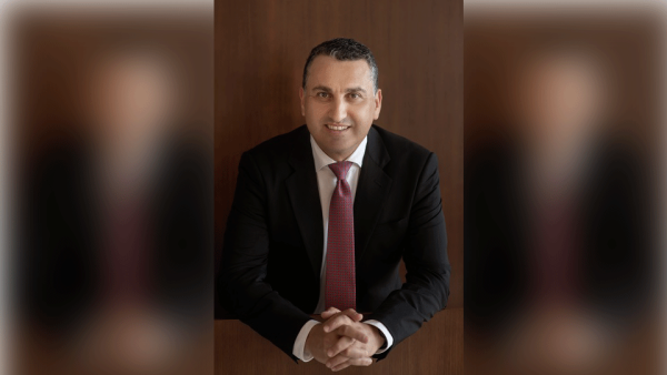 Anthony Shiner, Chief Digital Lifestyle & Innovation Officer at EITC du Prepaid and Postpaid Customers Now Have Seamless Bill and Recharge Payment Options at Their Fingertips With Apple Pay