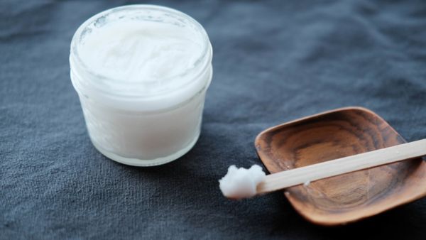 اصنعيه بنفسك: معجون أسنان طبيعي