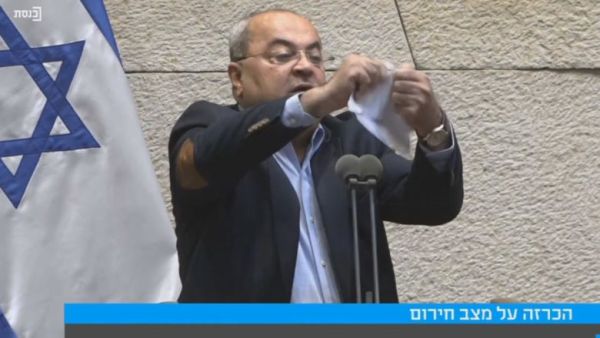 مصير هذه الصفقة هو تحت الاقدام . نعم تحت الاقدام 