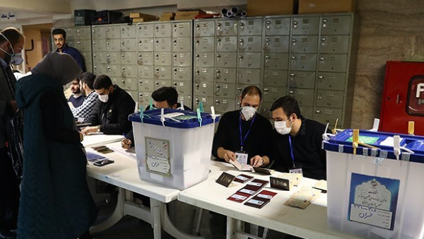 الإقبال على التصويت سيكون بمثابة استفتاء على أسلوب إدارة القادة للأزمات السياسية والاقتصادية 