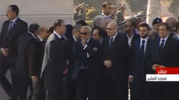 حضر الرئيس المصري الحالي عبد الفتاح السيسي الجنازة العسكرية