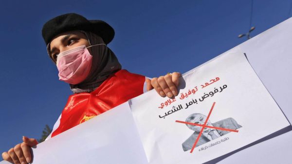 ساسة الزمن الأغبر سلكوا كل أبواب الدعارة السياسية والمجتمعية،وتحولوا من ساسة لخدمة أهداف مواطني البلد الى تجار نخاسة