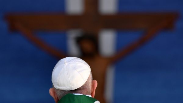 Pope Francis celebrates an outdoors mass during a visit to Bari, southern Italy, on February 23, 2020 to address a conference entitled "Mediterranean: Frontier of Peace" which sees the participation of some 60 Catholic bishops from 19 nations bordering the Mediterranean. Alberto PIZZOLI / AFP