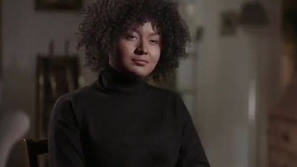 French current affairs show Sept a Huit has been accused of blackface after dressing up a rape victim and former child prostitute in black makeup and a frizzy wig 'to protect her identity' (Dailymail)