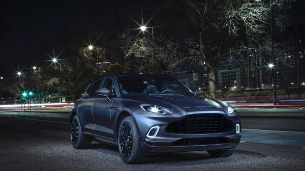 Q by Aston Martin – Commission’ allows customers to create tailored options for their personal specification. Q by Aston Martin – Commission’ allows customers to create tailored options for their personal specification.
