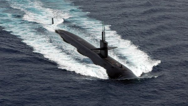 غواصة أمريكية