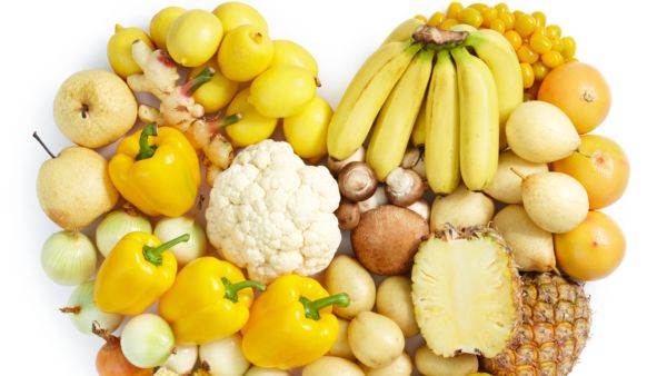 يجب إدراج الأطعمة الغنية بفيتامين سي في نظامنا الغذائي