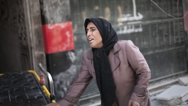 كما دعت النظام إلى اتخاذ إجراءات فورية لحماية الشعب السوري 