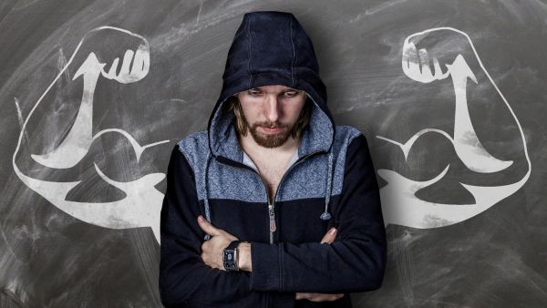 دراسة: المنشطات تشكّل سبباً شائعاً لحدوث ضمور الخصيتين