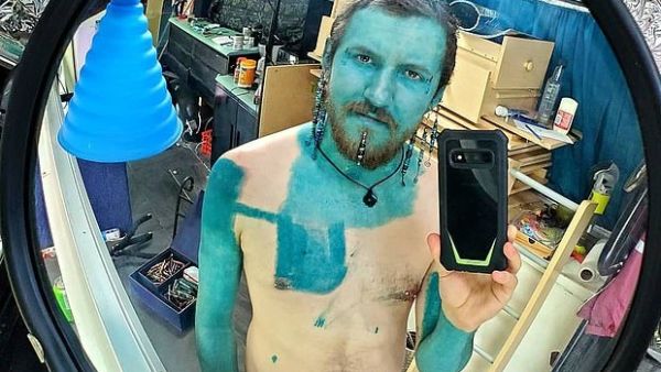 Donnie documents his progress with his 4,792 followers on the Instagram page @trism_driver (Dailymail/JP)