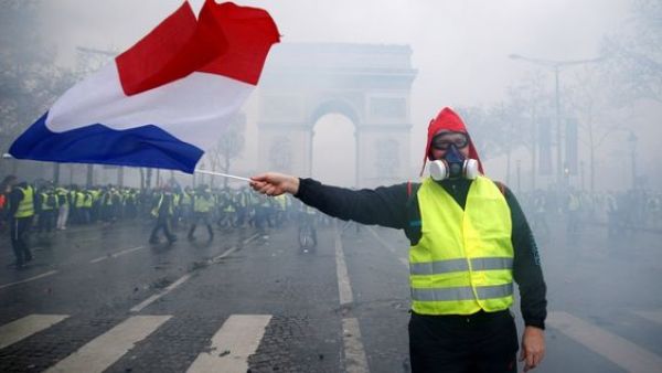 Yellow Vest  France  (Twitter)