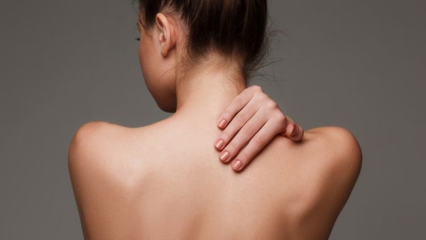 وصفات طبيعية مجربة للتخلص من بثور الظهر 