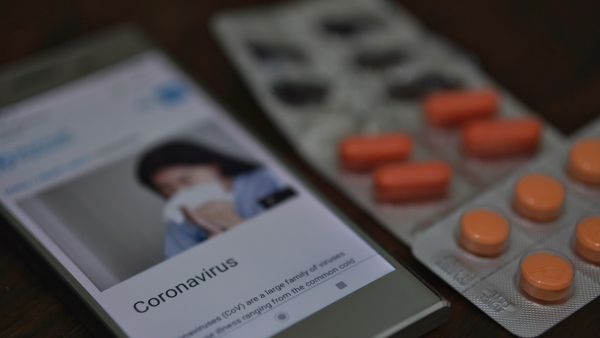 فيروس كورونا يتسبب بتأجيل 14 معرضاً للكتاب 