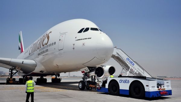 طيران الإمارات تواصل عمليات الشحن وتعلق مؤقتاً رحلات الركاب بحلول 25 مارس