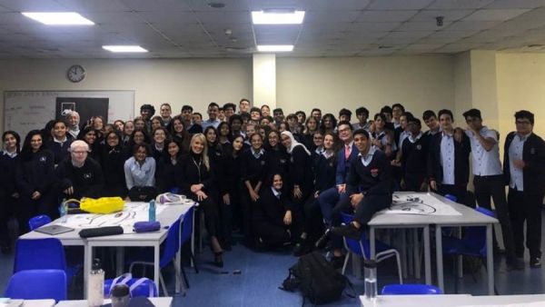 AXA Gulf and Emirates International School Meadows (EISM) Host Exclusive Workshop to Prepare Students for the Job Market   