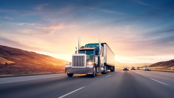 This is the moment a motorist escapes death by inches after a shipping container falls from a lorry on an expressway near the city of Taizhou in Zhejiang province, east China. (Shutterstock)
