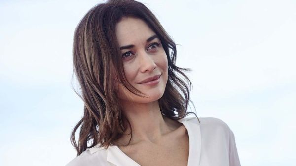 Olga Kurylenko  (Twitter)
