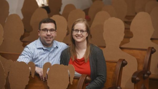 The wedding "guests" included cutouts tall and short, young and old, with long hair, short hair and ponytails (Twitter)